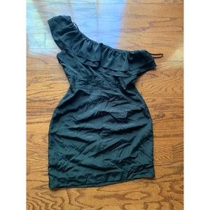 One-hand Black Dress